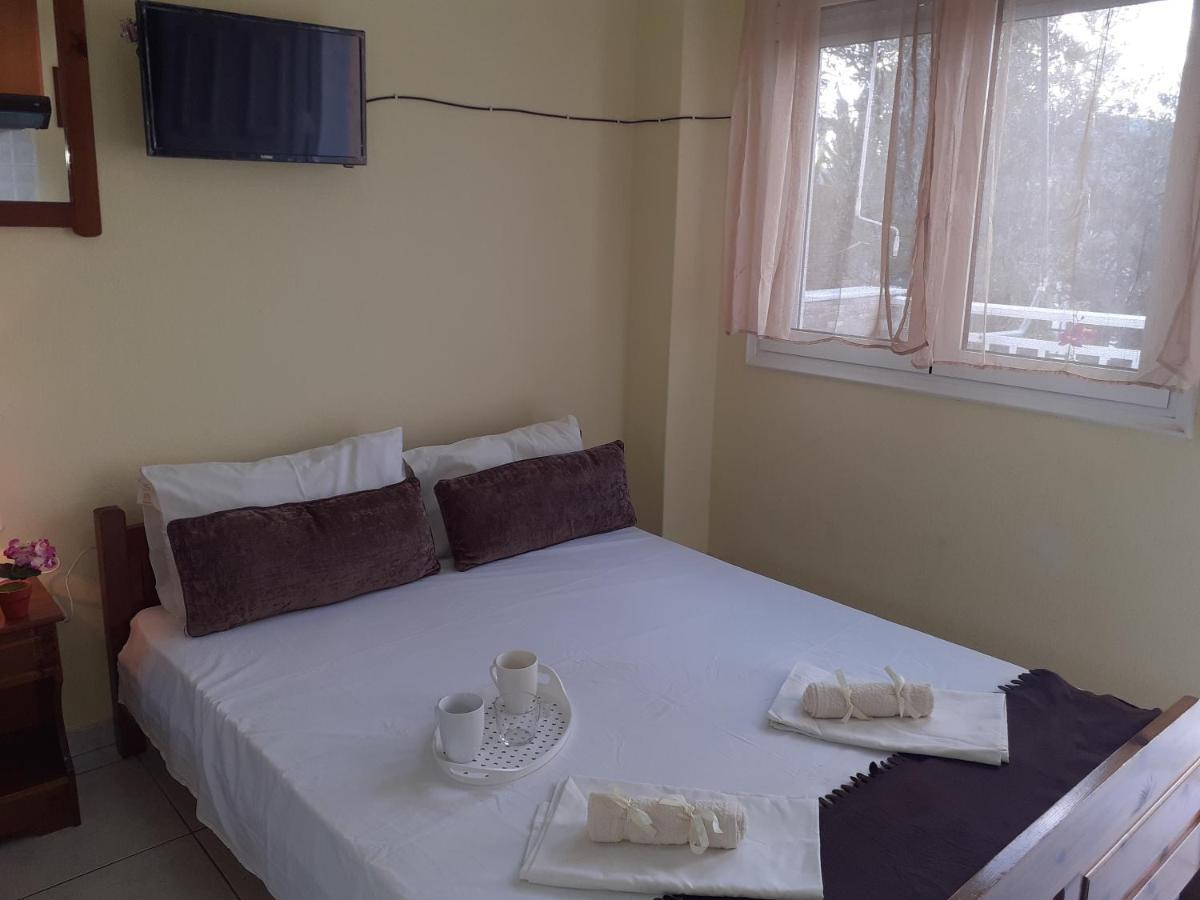 Polis΄ House Apartment Vrasna Exterior photo